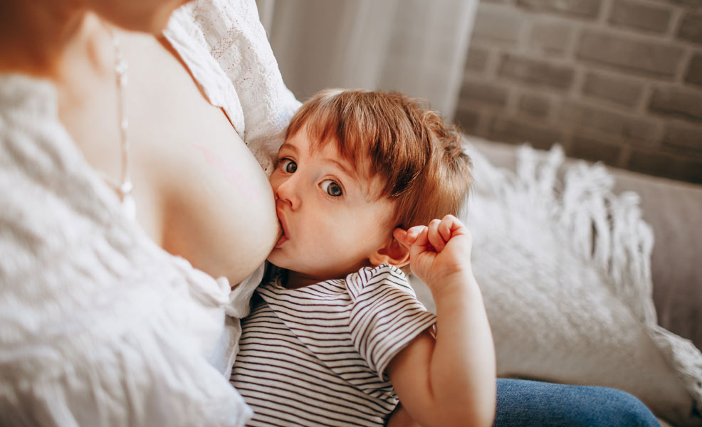 clogged milk duct breastfeeding women