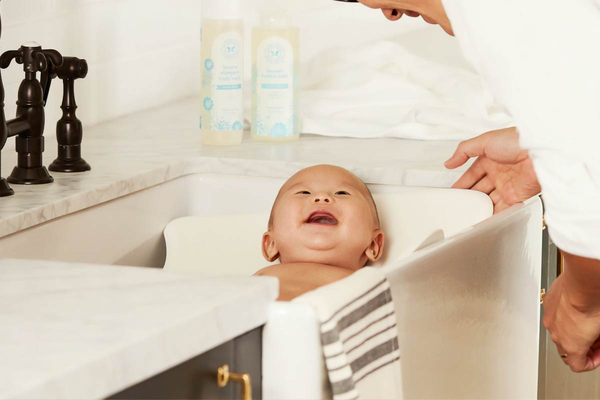 Best Baby Bath Tub Picks 2024 - Today's Parent