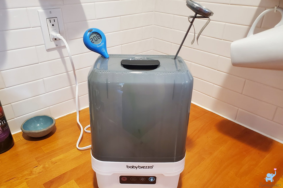 testing the temperature of the baby brezza sterilizer dryer mini