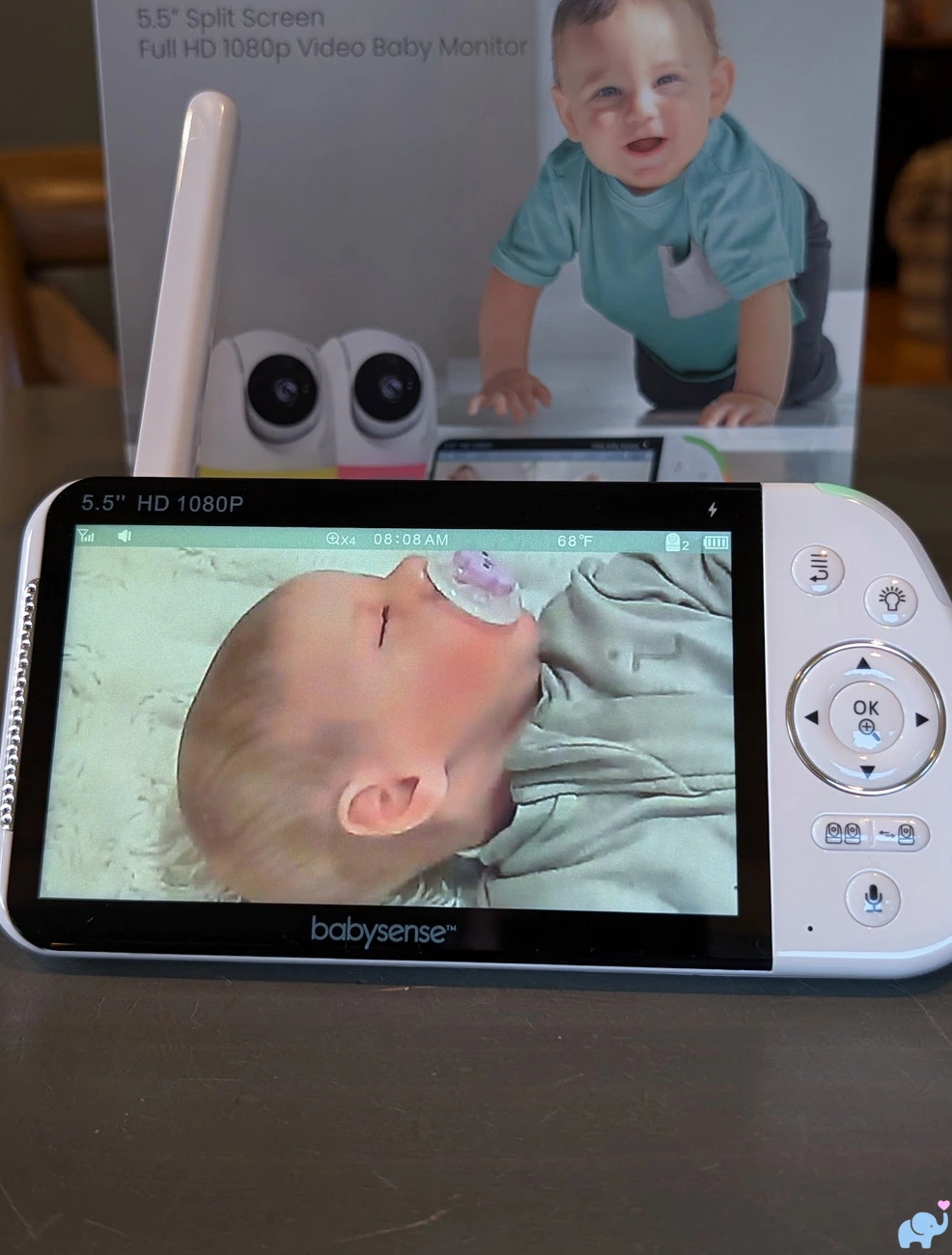 Digitally zoomed image of a baby on the Babysense MaxView Pro parent display