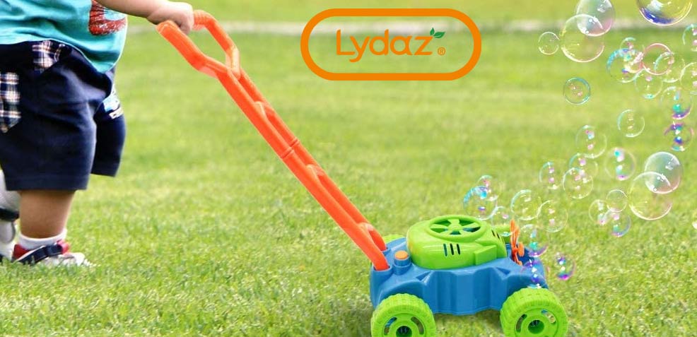 best three-year old boy gifts Lydaz Bubble Push Mower
