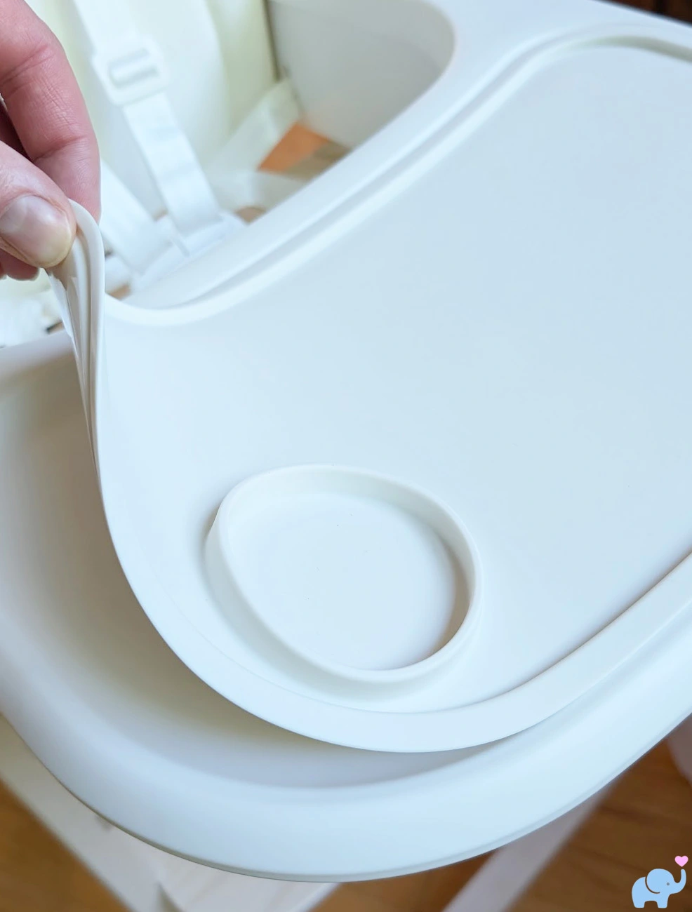 removable silicone tray liner on Mamazing GrowPod high chair