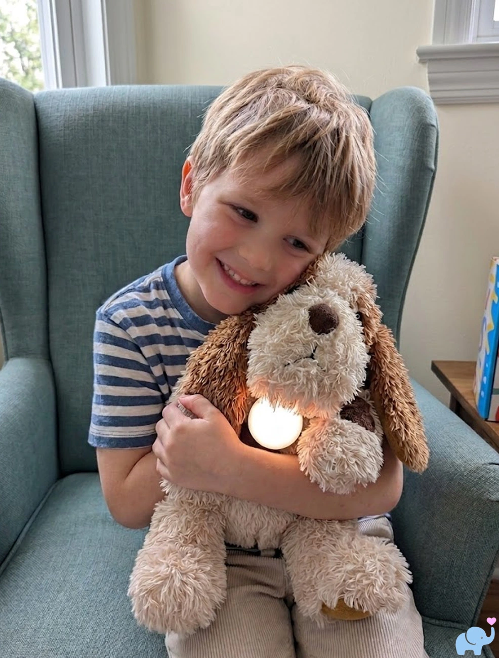 child hugging favorite stuffed dog with haivivi bubblepal attached using adjustable lanyard