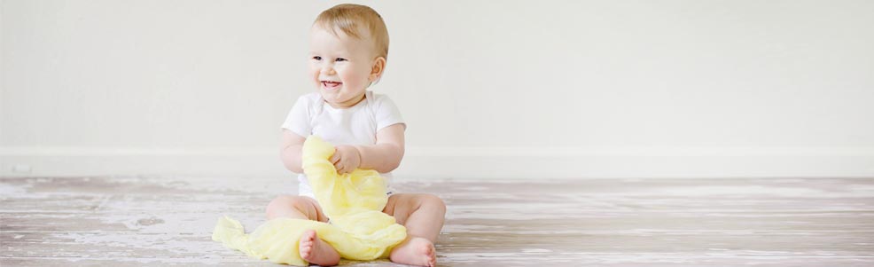 baby milestones developmental infant 7-11 months