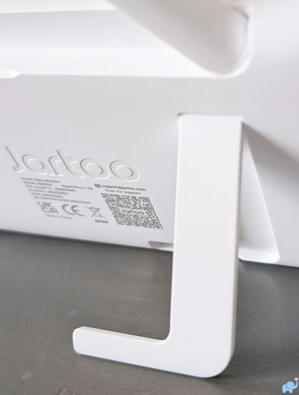 Folding kickstand on the back of the Jartoo JBM550 parent unit