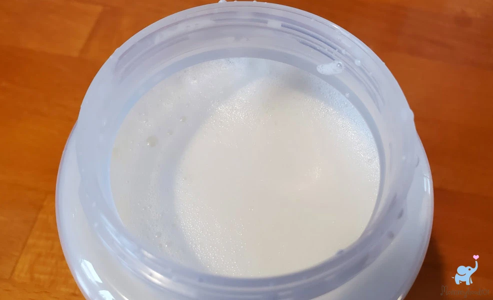 kendamil infant formula prepared bottle bubbles