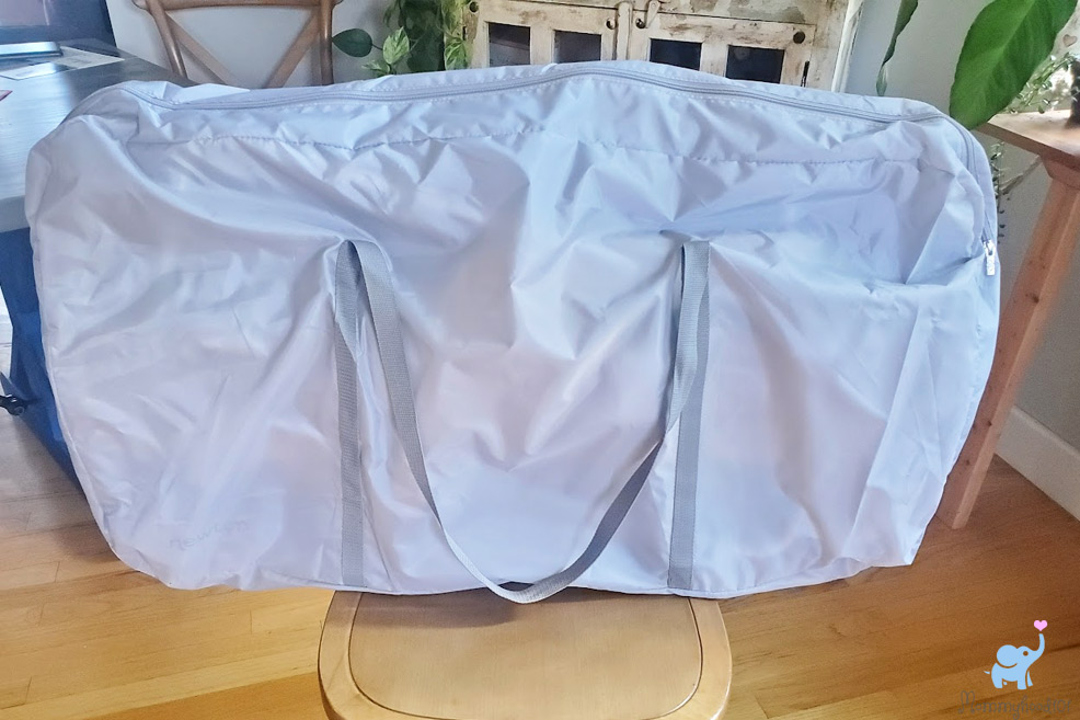 unboxing the newton bassinet