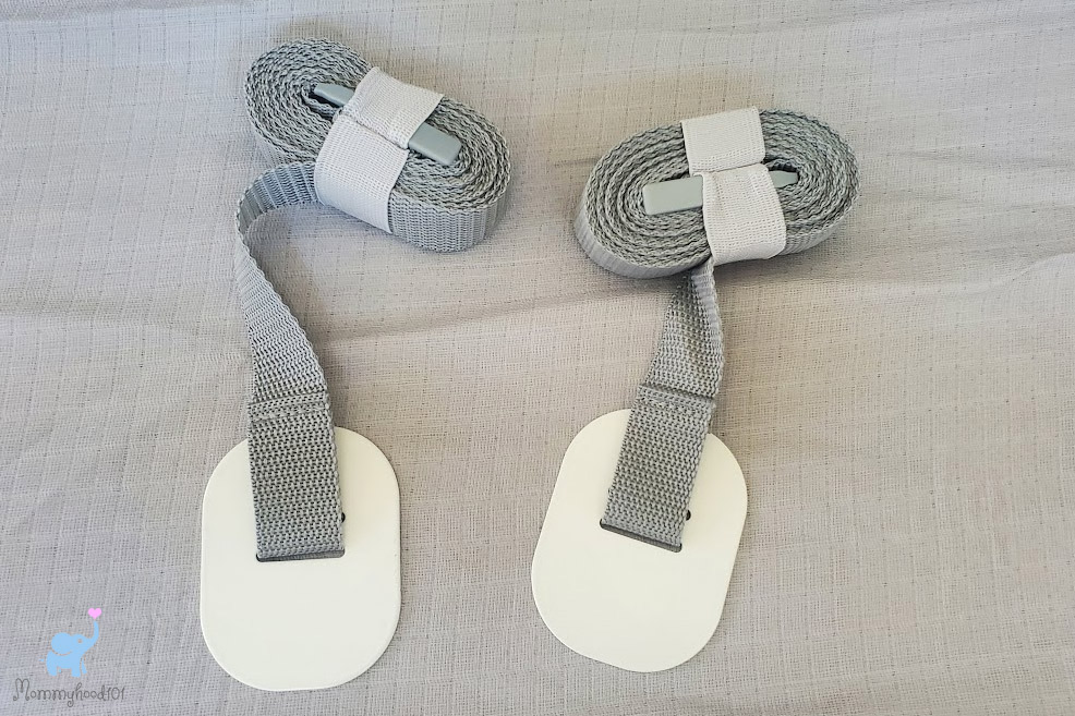 the straps for using the newton bassinet as a bedside sleeper straps
