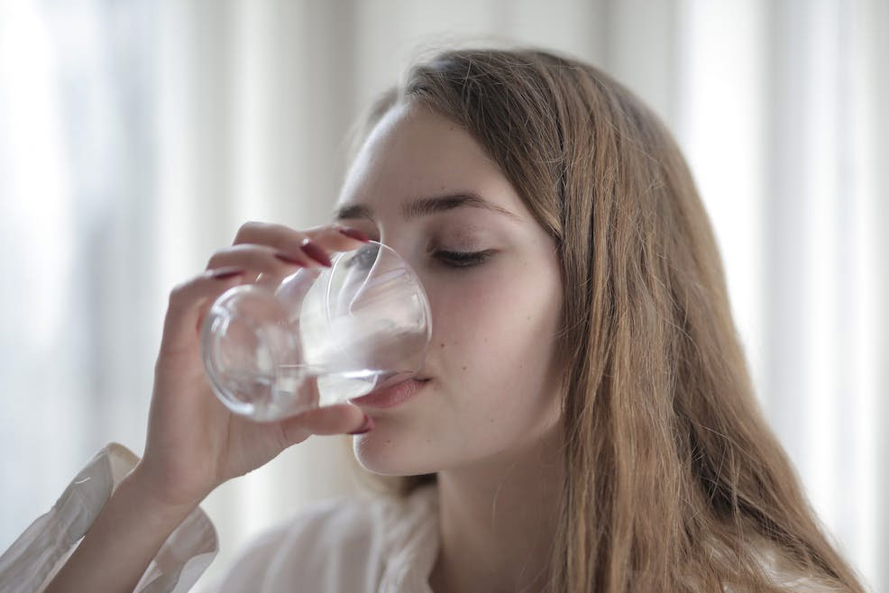 stay hydrated during pregnancy to help morning sickness