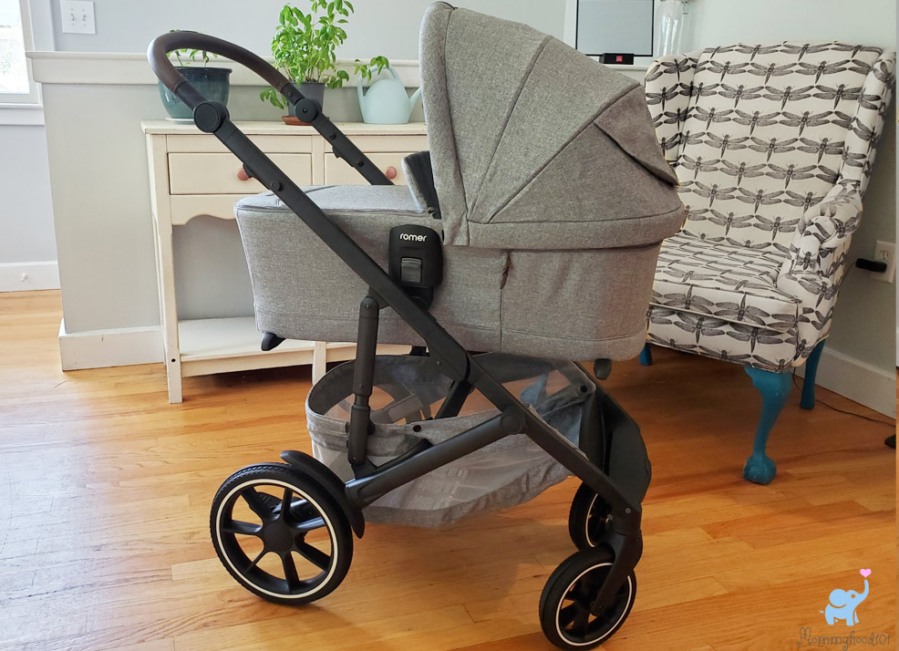 romer sera bassinet on the tura stroller