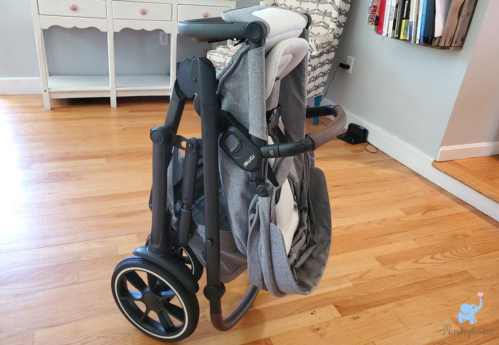 romer tura stroller folded