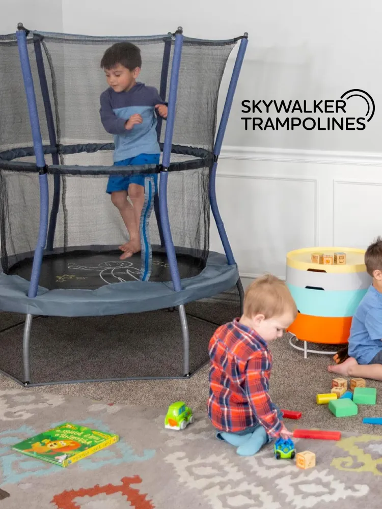 Skywalker Lily Pad 40 inch trampoline with netting