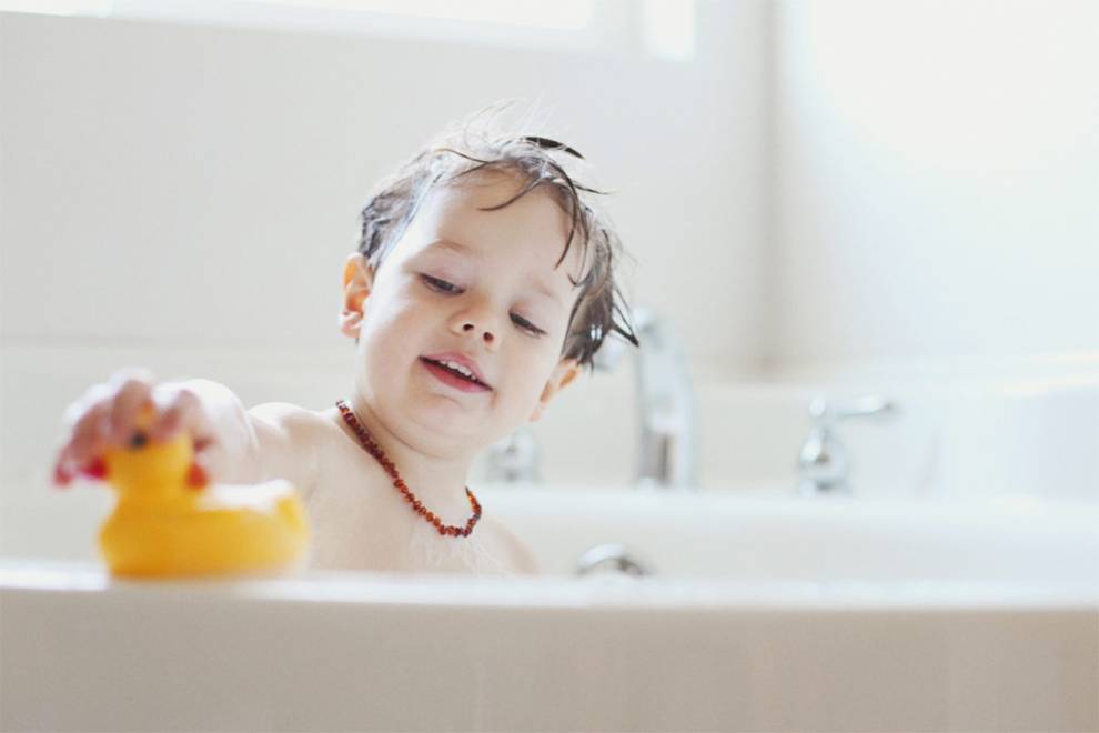 Are Teething Necklaces Safe? Amber, Rubber, vs Silicone